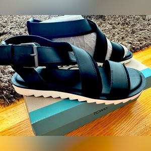 Sidney Thread Tom’s leather sandals